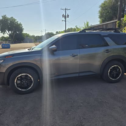 Nissan Pathfinder with dark tinted side glass